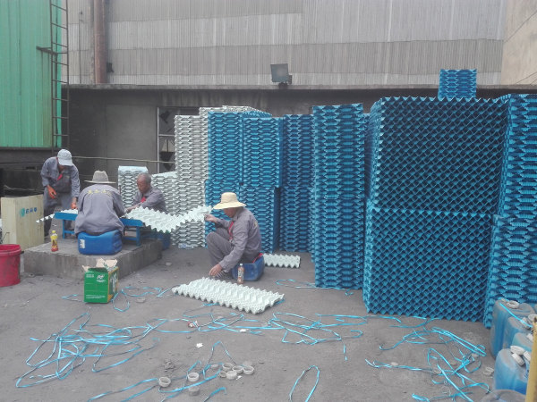 ��s���S��