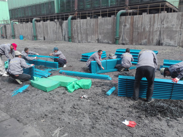 ��s���S��